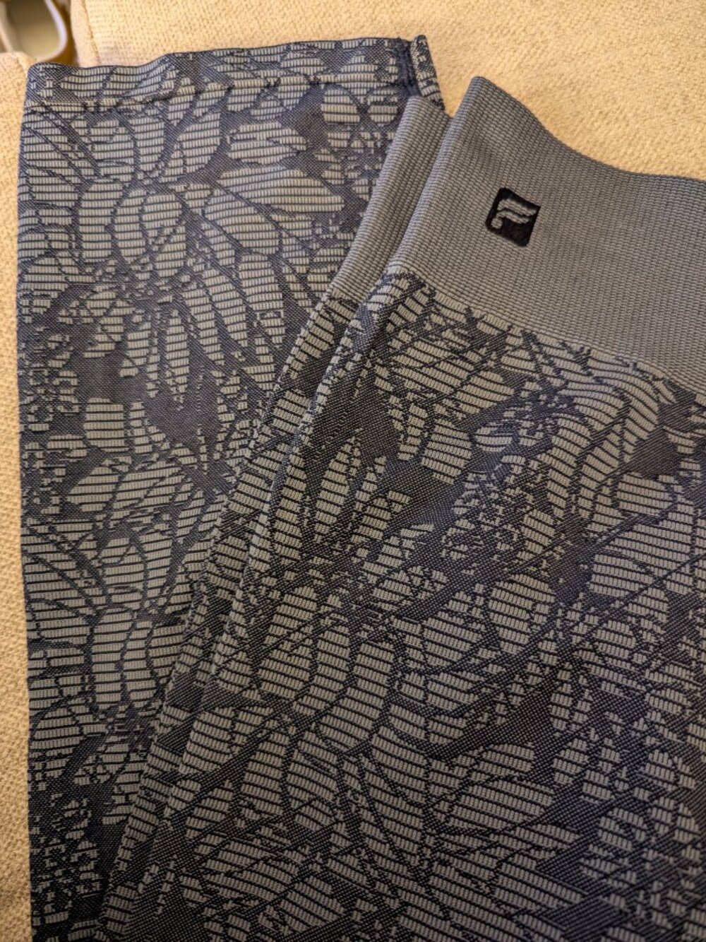 Fabletics Cropped Pants - Picture 4 of 9